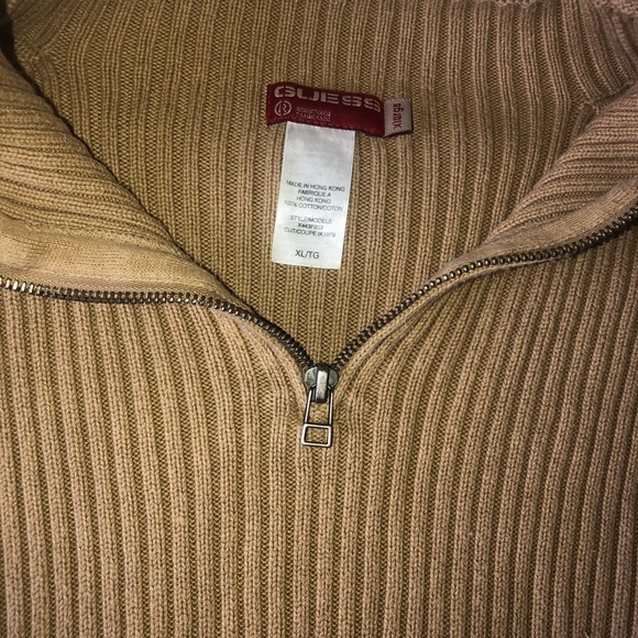GUESS Sweater - Picture 2 of 3